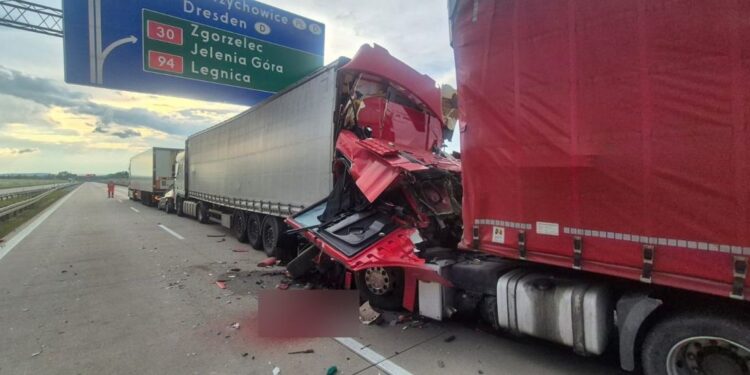 Znamy przyczynę poniedziałkowego śmiertelnego wypadku na A4