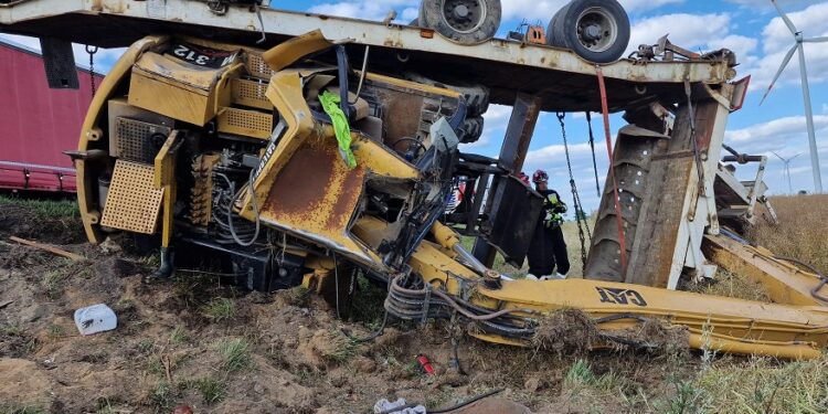Żarska Wieś: Zderzenie dwóch samochodów ciężarowych