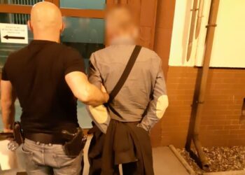 Oszust wyłudził 20 tys. zł od zmanipulowanej seniorki