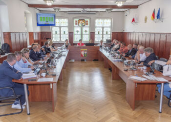 Burmistrz Bogatyni z wotum zaufania i absolutorium za miniony rok