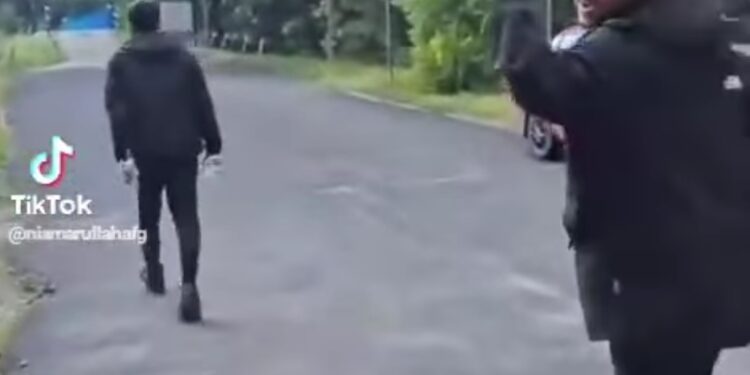 W Zgorzelcu kontrole, a emigranci przechodzą przez Pieńsk