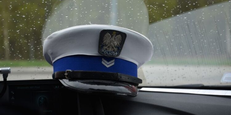 Przekroczyli prędkość o ponad 50 km/h w terenie zabudowanym i pożegnali się z prawem jazdy