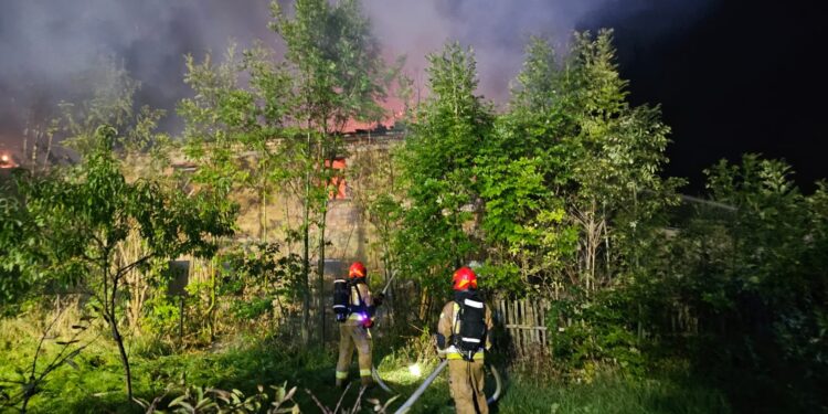 Pożar budynku mieszkalnego w Lutogniewicach