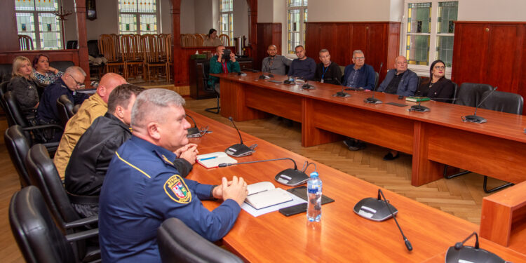 Posiedzenie sztabu kryzysowego w Bogatyni