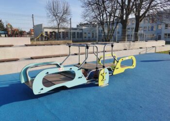 Nareszcie jest! Plac zabaw dostosowany do potrzeb dzieci z niepełnosprawnością
