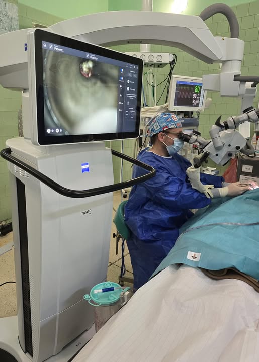 Może być zdjęciem przedstawiającym 1 osoba, szpital i tekst