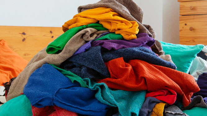 Zmiany w kwestii odpadów tekstylnych – nowy obowiązek dla mieszkańców gmin
