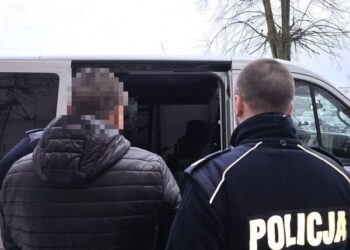 Poszukiwany 7 listami gończymi zatrzymany przez bogatyńską policję
