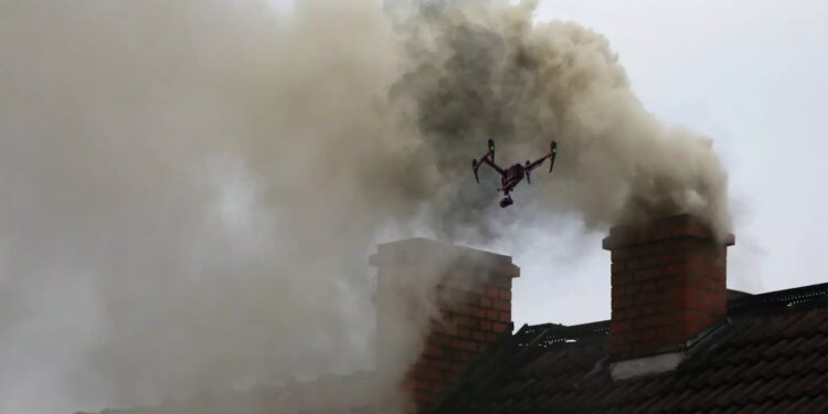 Dron zbadał jakość powietrza nad Zgorzelcem. Jak wyglądają wyniki?
