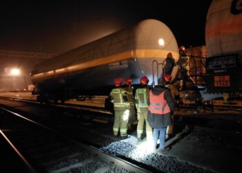 Rozszczelnienie kolejowej cysterny z gazem na stacji w Węglińcu
