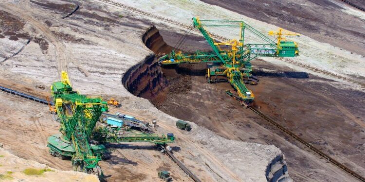 Komunikat ze stanowiskiem PGE GiEK w sprawie wtargnięcia aktywistów Greenpeace na teren Kopalni Turów