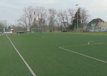 Modernizacja boiska przy SP5 w Zgorzelcu – wybrano wykonawcę
