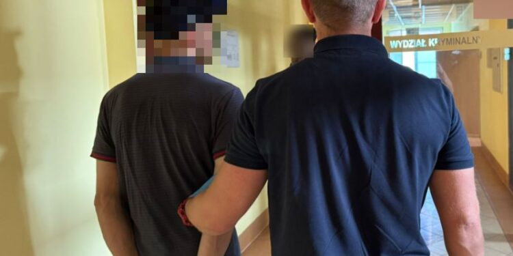 Ukrywał się przed wymiarem sprawiedliwości, wpadł z narkotykami