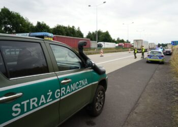 Granica pod lupą: setka wylegitymowanych w pierwszych godzinach kontroli