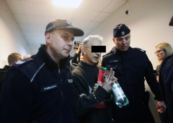 Diecezja ma zapłacić blisko milion złotych ofiarom księdza z Ruszowa