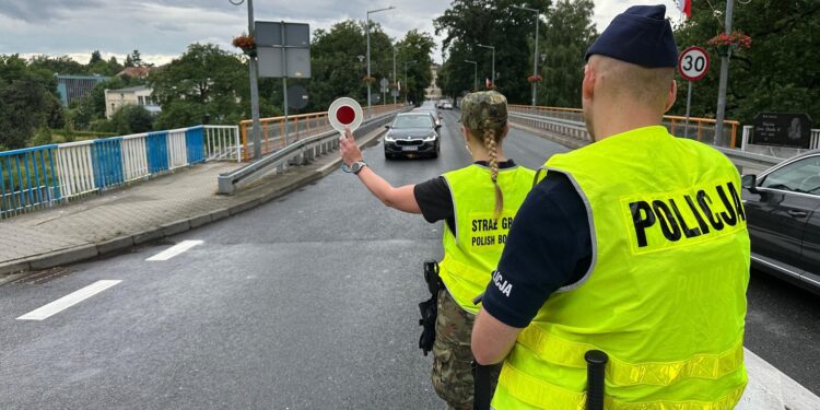 Tymczasowa kontrola na granicy z Niemcami – trzy tygodnie działań