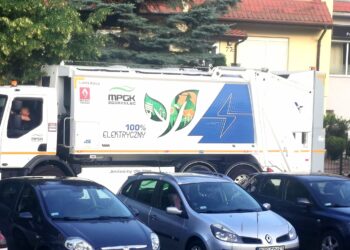 Nowa elektryczna śmieciarka – hit czy kit?