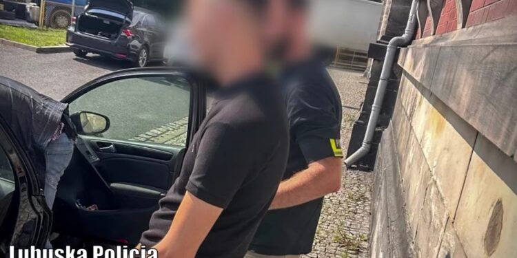 Próba wyłudzenia 40 tys. kredytu na podrobione dokumenty