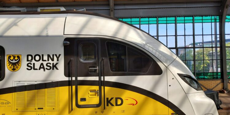 Jesienny rozkład jazdy Kolei Dolnośląskich – najważniejsze zmiany
