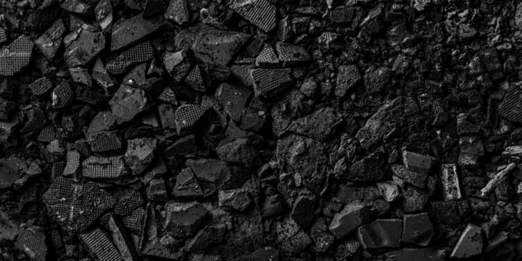 Opał z internetu okazał się pułapką – 45-latka straciła 3 tysiące złotych!