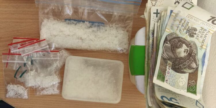 Poszukiwany z narkotykami zatrzymany przez kryminalnych