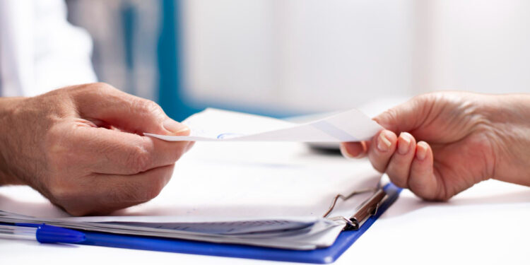 Psychiatra ze Zgorzelca wystawiała „lewe” zwolnienia. Lekarce grozi nawet 10 lat więzienia