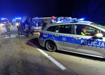 Groźny wypadek na A4. Na miejscu jako pierwsza – ratowniczka po służbie