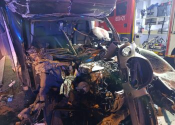 [AKTUALIZACJA] Z ostatniej chwili: autostrada A4 nieprzejezdna, bus wjechał w tył naczepy