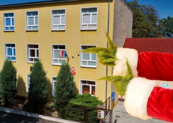 Świąteczna burza w sieci. Czy szkoła „zabrała” święta? Wyjaśniamy sprawę z Trójcy
