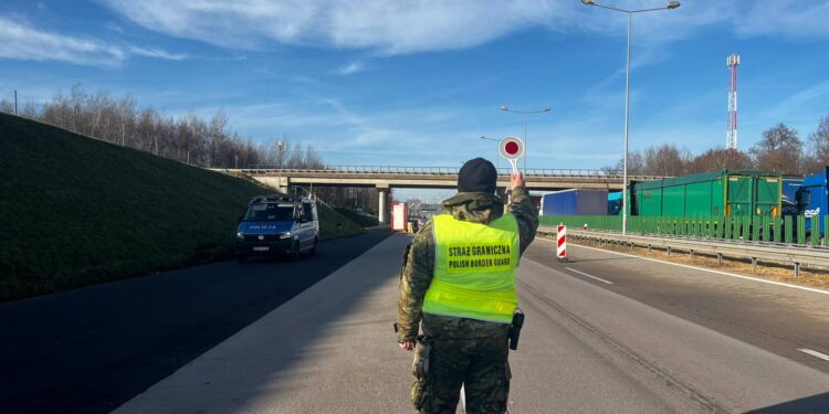 Niemiecka policja skarży się na korki na A4 – winą obarcza polskie kontrole graniczne