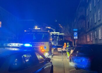 Audi odholowane: tak kończy się nieuprawnione parkowanie na „niebieskiej kopercie”