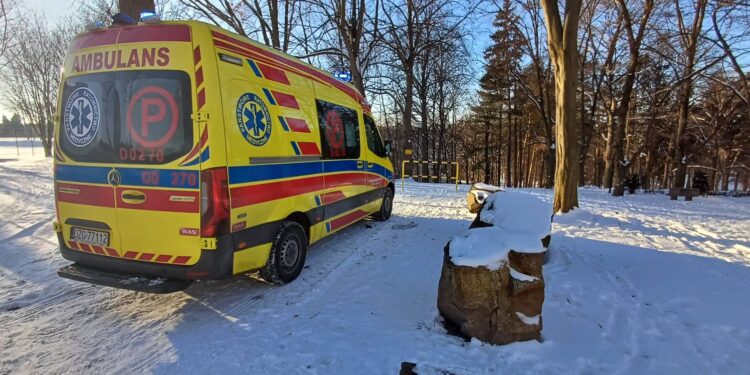 Apel rodzica: BŁAGAM – NIE POZWALAJCIE DZIECIOM JEŹDZIĆ NA SANKACH NA GÓRCE „Łysa” w Zgorzelcu