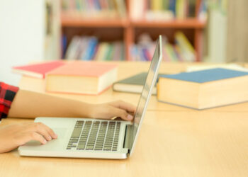 Zawidowska szkoła z nowym sprzętem z KPO