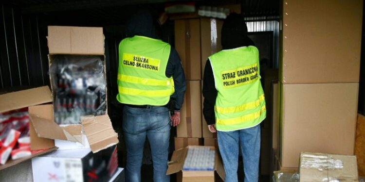 Nielegalne papierosy i tytoń przejęte w Sieniawce