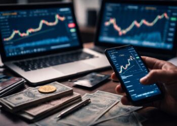 73-latka ofiarą oszustwa na kwotę 117 tysięcy złotych. Uwierzyła „doradcom” od kryptowalut