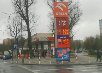 Taniej na stacjach benzynowych w Zgorzelcu. Wszedł w życie pakiet CPN