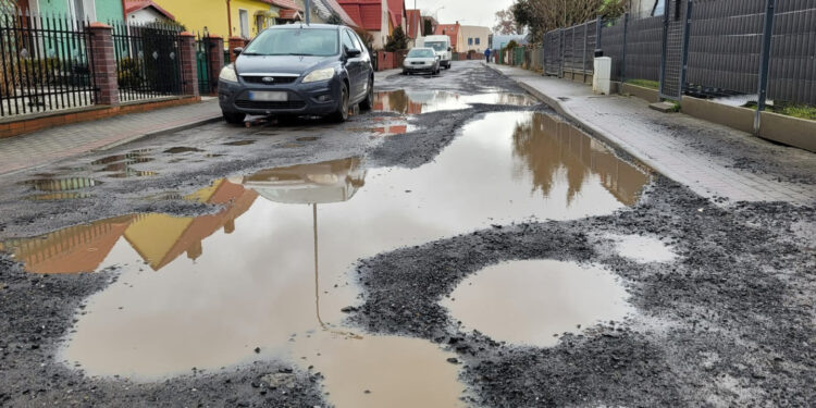 Podpisanie umowy na opracowanie dokumentacji projektowo-kosztorysowej ul. Polnej w Porajowie