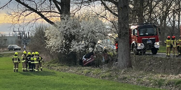 Śmiertelny wypadek w Niedzielę Wielkanocną. Nie żyje 17-latka