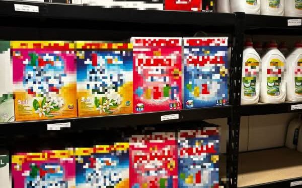 Nielegalny biznes wyszedł na jaw! Podróbki i papierosy bez akcyzy przejęte