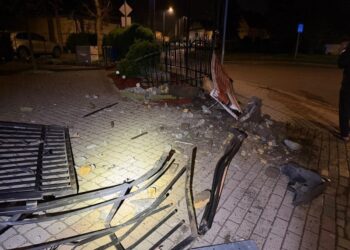 Pijany 19-latek zatrzymany po pościgu w Bogatyni.  Finał na ogrodzeniu jednej z posesji