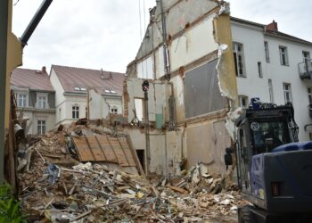 Komunikat Komendy Policji w Görlitz w związku z zawaleniem się budynku – nadal występują utrudnienia w ruchu