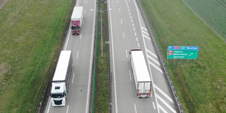 Generalna Dyrekcja Dróg Krajowych i Autostrad – Oddział Wrocław: Jesteśmy bliżej rozbudowy A4 Krzyżowa – Legnica