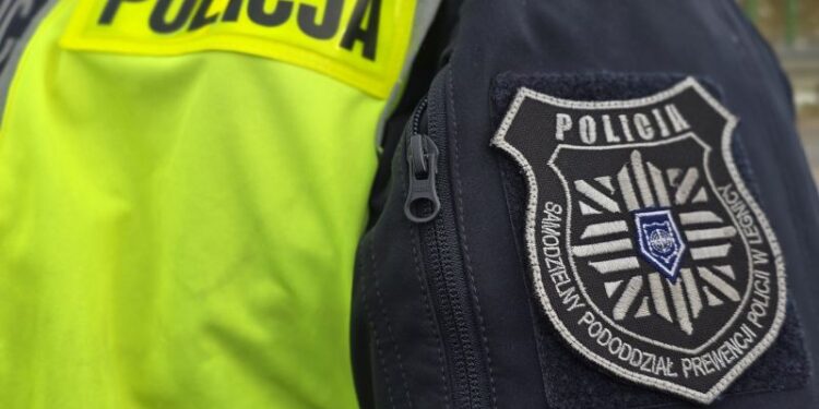 „Lewe” tablice, brak OC i jazda po narkotykach. Policjanci zatrzymali kierowcę w gminie Bogatynia