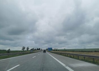 Utrudnienia na A4 w kierunku Zgorzelca. Trwa naprawa nawierzchni