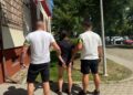 Para w rękach policji. Podejrzani o kradzież sprzętu do pracy na wysokościach i wyposażenie mieszkania