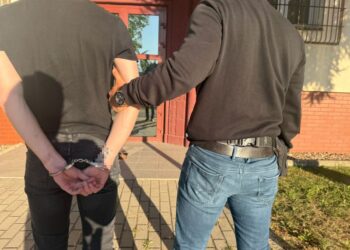 5 osób poszukiwanych zatrzymanych jednego dnia