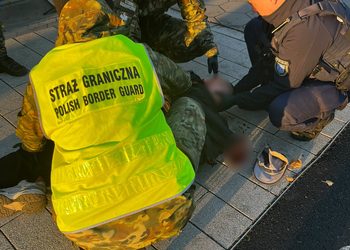 Szybka reakcja służb w Zgorzelcu. Mężczyzna stracił przytomność na chodniku
