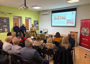 Jak przygotować szkołę, przedszkole lub żłobek na zagrożenie z powietrza? W Zgorzelcu odbyło się szkolenie skierowane do dyrektorów