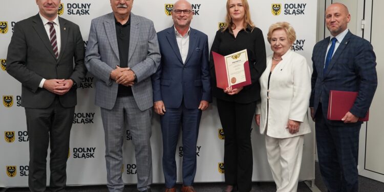 80 tys. zł dla ZSZ w Bogatyni na szkolną strzelnicę laserową