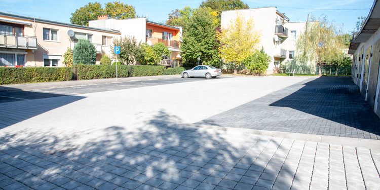 Bogatynia: Remont utwardzonego terenu parkingu wraz z drogą dojazdową – ul. Żołnierzy Niezłomnych